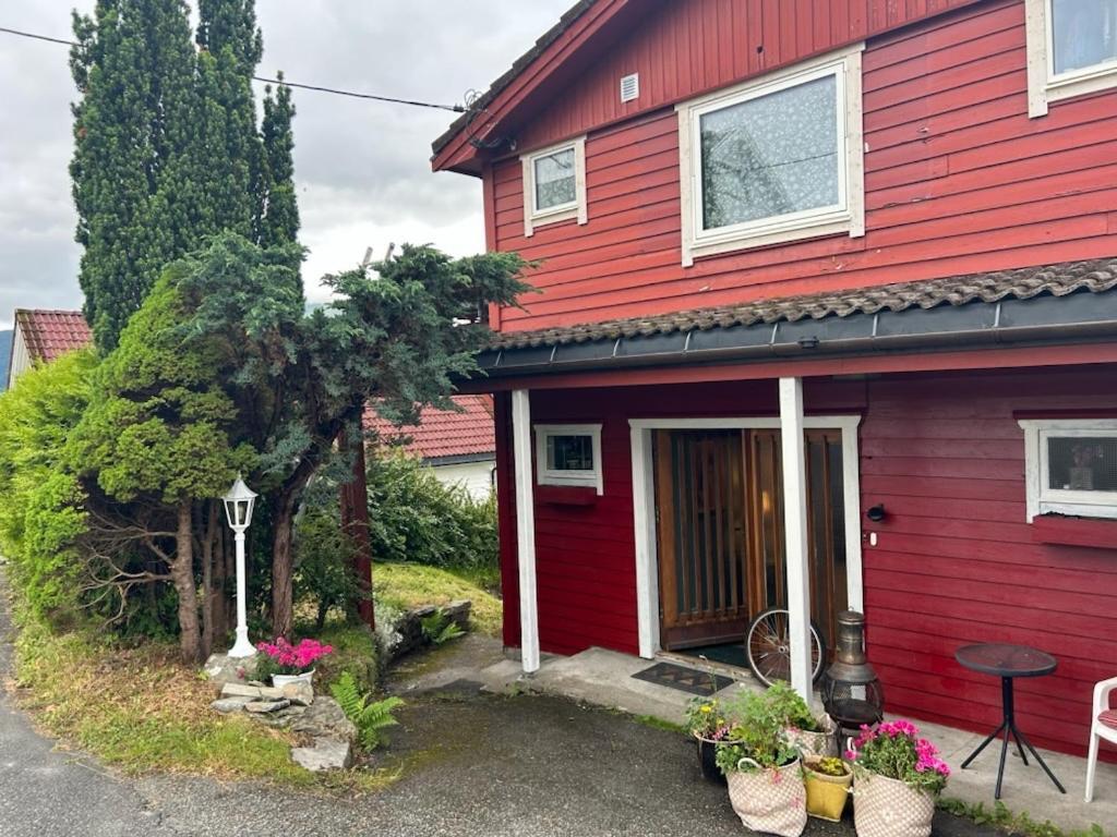 Bed and Breakfast Line Pa Hauane1 Volda Exterior foto