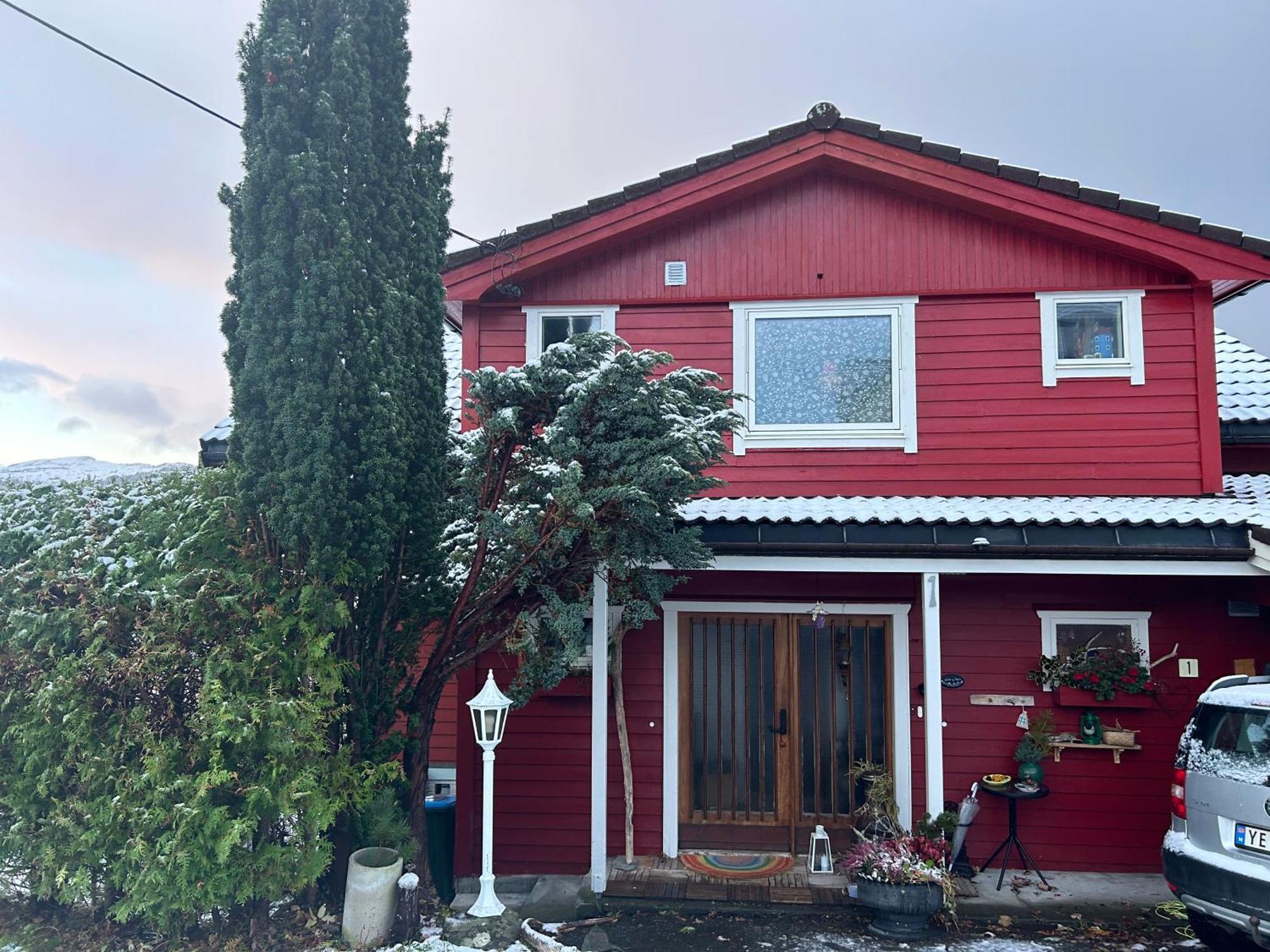 Bed and Breakfast Line Pa Hauane1 Volda Exterior foto