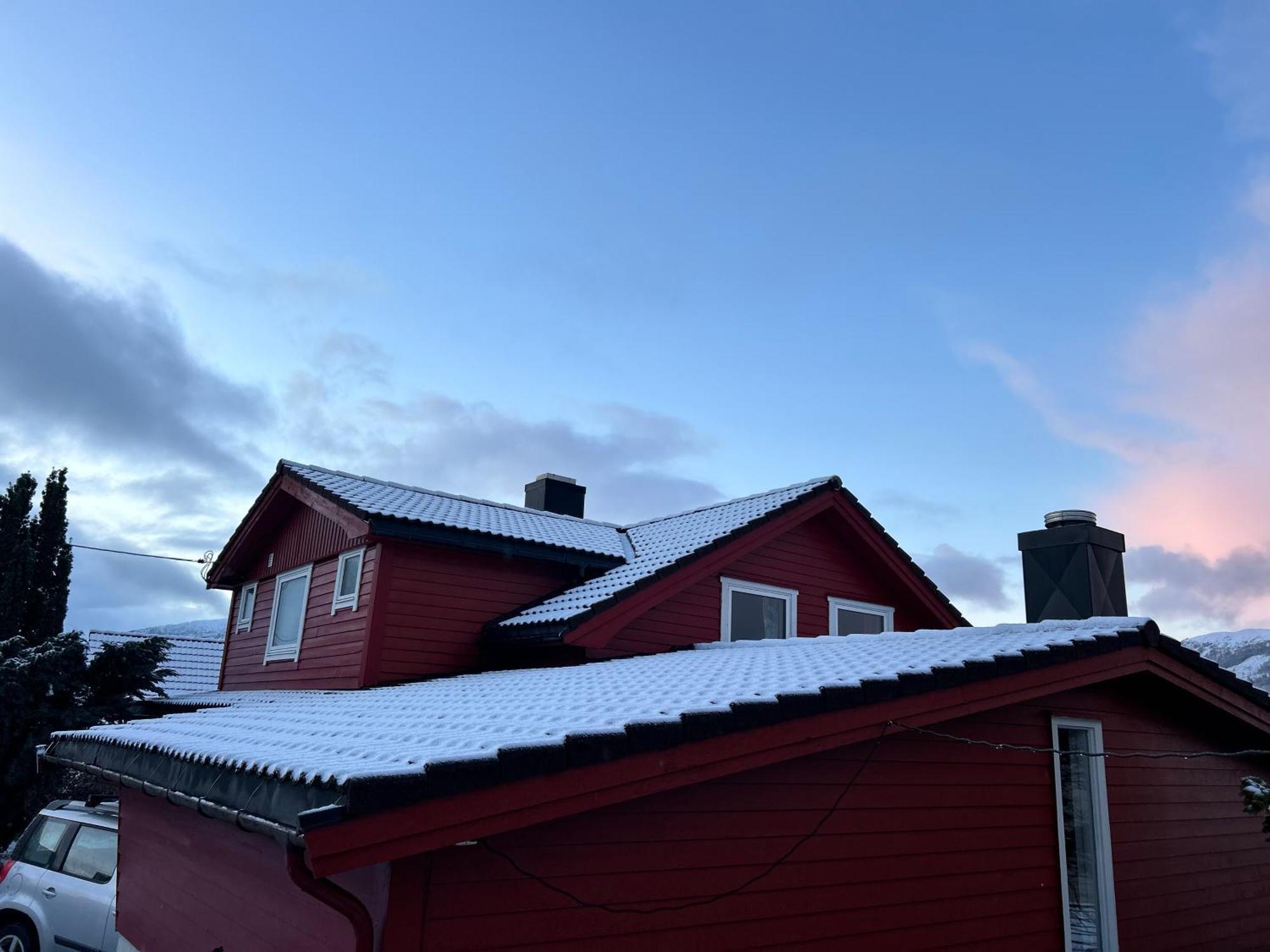 Bed and Breakfast Line Pa Hauane1 Volda Exterior foto